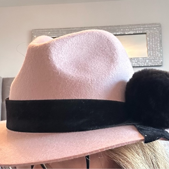 Pink Fedora - Picture 4 of 8